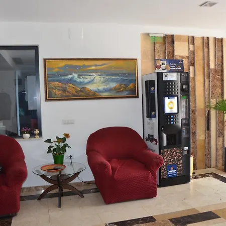 Apartment Alecsa By The Lake